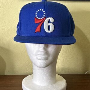 Philadelphia 76ers Snapback Hat